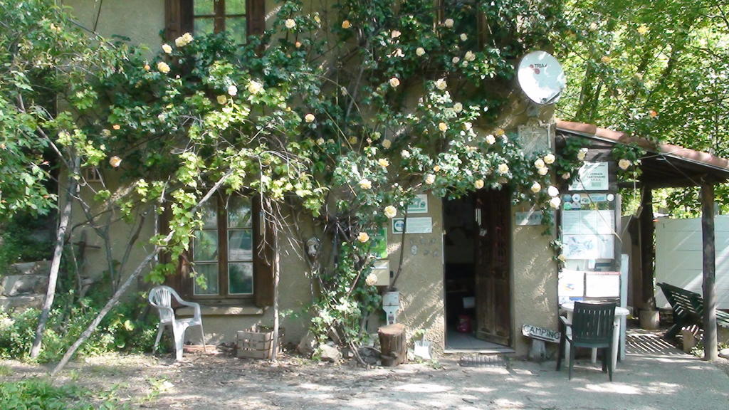 Camping Le P'Tit Bonheur Escaro Dış mekan fotoğraf