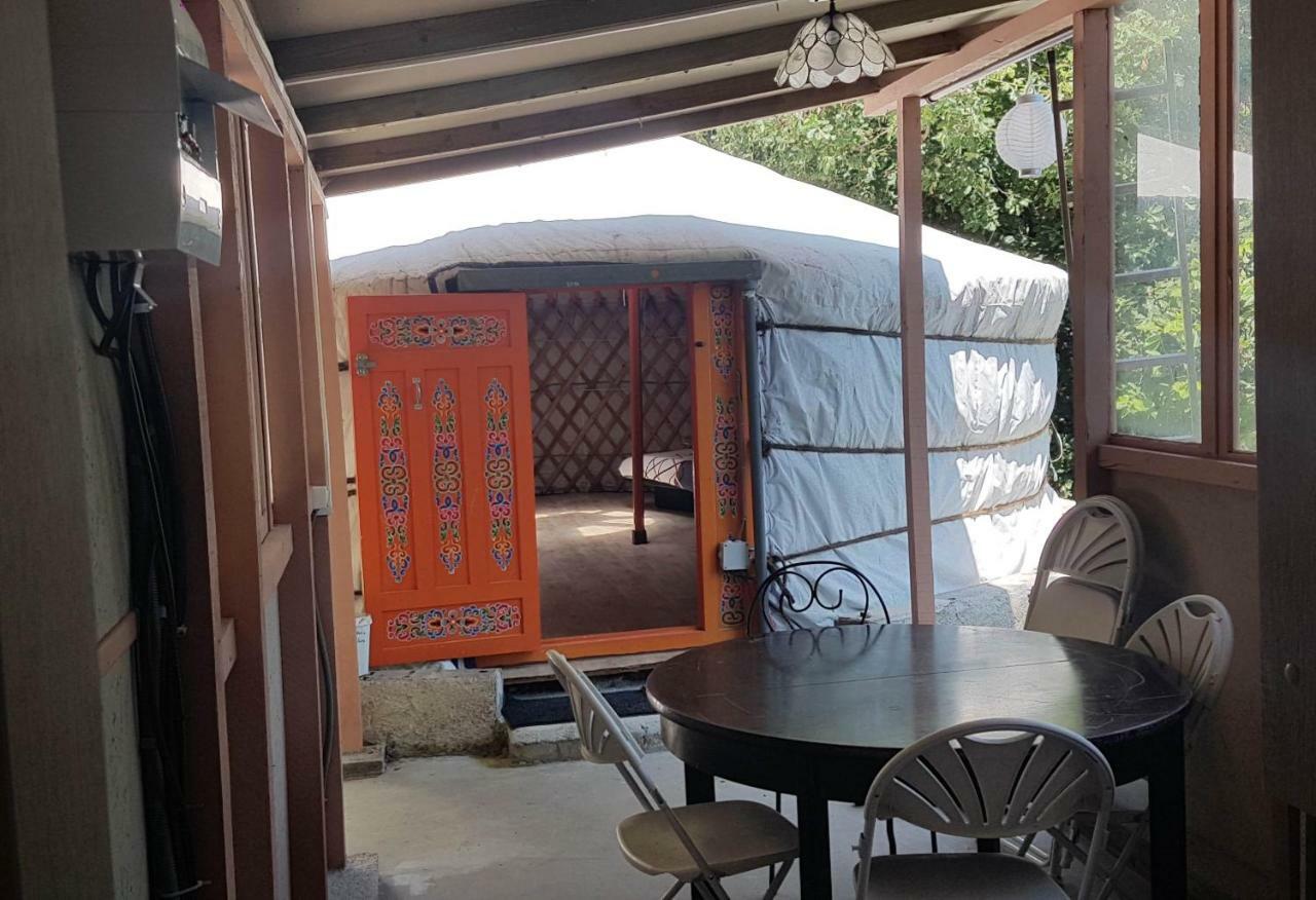 Camping Le P'Tit Bonheur Escaro Dış mekan fotoğraf